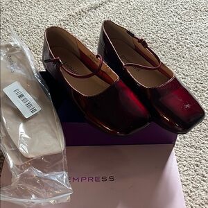 Empress Australia women’s flats, never worn.
